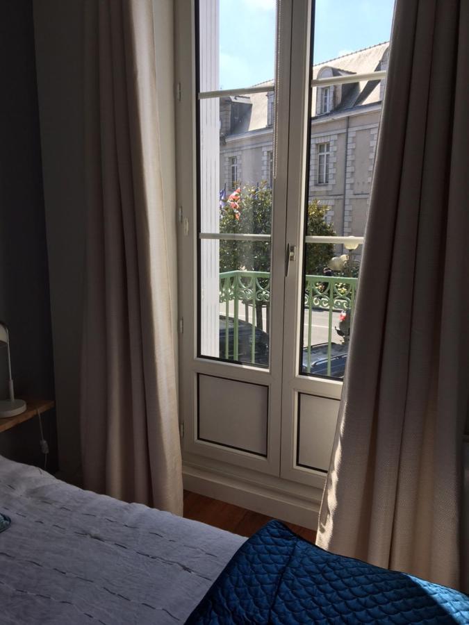 Studio Balcon De La Place Dinan Zewnętrze zdjęcie